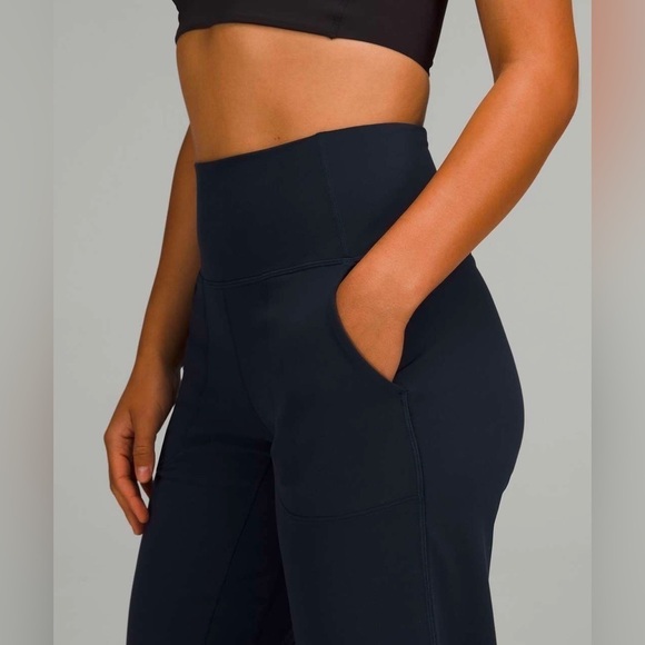 Lululemon Align Wide Leg Crop 23" in True Navy 4 - Picture 4 of 8